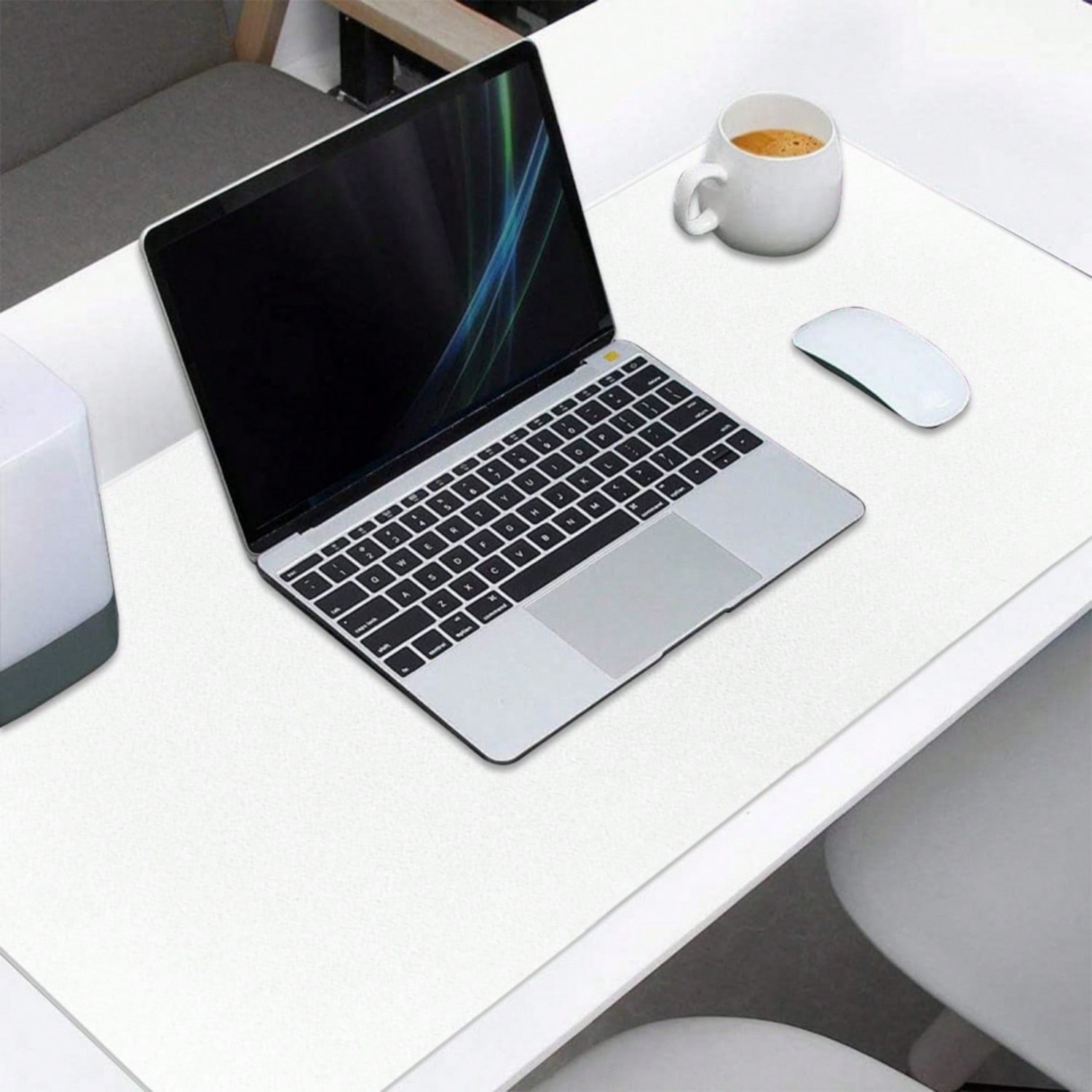 One Large E-Sports Gaming Mous - Tech Accessories Board のレビューと価格
