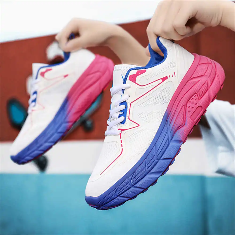 Does Not Slip Size 37 Shoes Si - Tech Accessories Ideas のレビューと価格